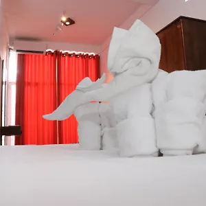  Hotel Celonese & Restaurant Sri Lanka